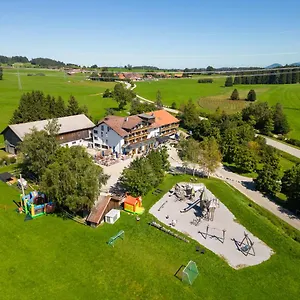 Отель Loewen